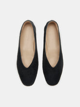 Load image into Gallery viewer, Regency Slipper, Black Calf Hair