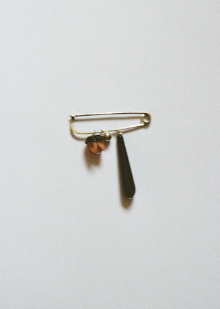 Pull Broach, Beige/Black