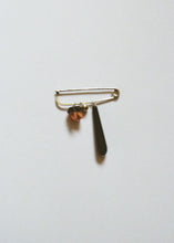 Load image into Gallery viewer, Pull Broach, Beige/Black
