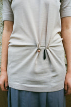 Load image into Gallery viewer, Pull Broach, Beige/Black
