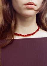 Load image into Gallery viewer, Caillou Necklace, Grenat
