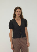 Load image into Gallery viewer, Pintuck Top, Black
