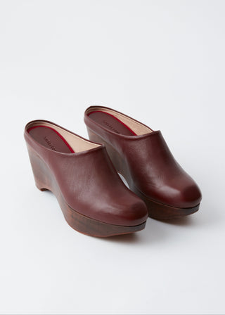 Mai Clog Mule, Auburn