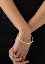 Load image into Gallery viewer, Waves Bangle
