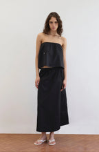 Load image into Gallery viewer, Loop Pocket Skirt, Black
