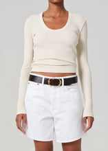 Load image into Gallery viewer, Mara U-Neck, Dune
