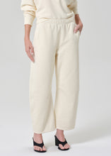 Load image into Gallery viewer, Miro Sweatpant, Cream
