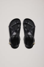 Load image into Gallery viewer, Jalen Slim Sandal, Black
