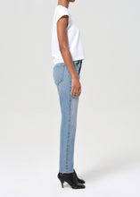 Load image into Gallery viewer, 90's Pinch Waist, Stage
