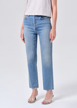 Load image into Gallery viewer, 90's Pinch Waist Crop, Renew
