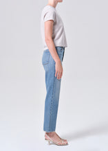 Load image into Gallery viewer, 90's Pinch Waist Crop, Renew
