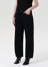 Load image into Gallery viewer, Low Curve Jean Crop, Crushed
