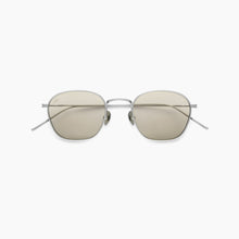 Load image into Gallery viewer, Osiris, Silver / Beige Lens
