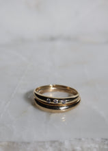 Load image into Gallery viewer, Three Diamond Barnes Ring, Yellow Gold
