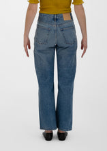Load image into Gallery viewer, Bec Jean, Shell Vintage Wash
