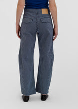 Load image into Gallery viewer, Lange Lasso, Indigo White Stripe
