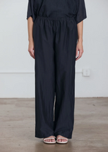 Load image into Gallery viewer, Straight Pants, Faded Black
