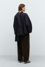 Load image into Gallery viewer, Bow Shirt, Black
