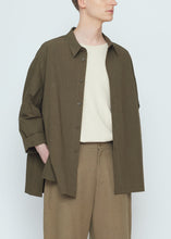 Load image into Gallery viewer, Papery 3/4 Button Down, Olive
