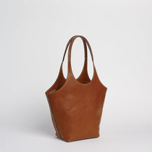 Load image into Gallery viewer, Big Ama, Leather Brown
