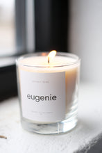 Load image into Gallery viewer, The eugenie Candle
