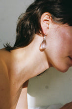 Load image into Gallery viewer, Gota Maxi Earrings, Clear
