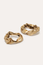 Load image into Gallery viewer, Set of 2 Napkin Rings, Brushed Brass
