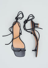 Load image into Gallery viewer, Roma Kitten Heel, Black
