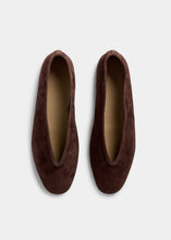 Load image into Gallery viewer, Luna Slipper, Chocolate
