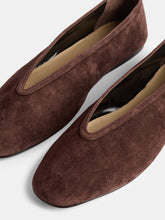 Load image into Gallery viewer, Luna Slipper, Chocolate
