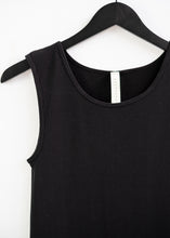 Load image into Gallery viewer, Ruffle Rib Dress, Black
