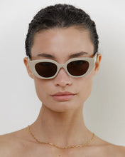 Load image into Gallery viewer, Le Chat, Fawn
