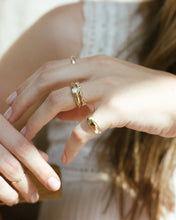 Load image into Gallery viewer, Theia Ring
