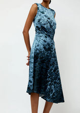 Load image into Gallery viewer, Nina Dress, Midnight Floral
