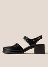 Load image into Gallery viewer, Picada Heeled, Black
