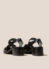 Load image into Gallery viewer, Picada Heeled, Black
