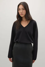 Load image into Gallery viewer, Persey Top, Black
