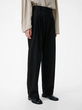 Load image into Gallery viewer, Sperro Pant, Black
