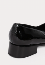 Load image into Gallery viewer, Smoking Sugar Loafer, Black
