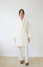 Load image into Gallery viewer, Twill Tie Trench, Natural
