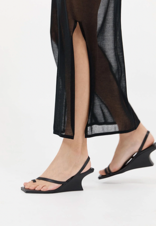 Architectural Wedge, Black
