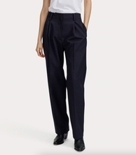 Load image into Gallery viewer, Hurst Pant, Navy
