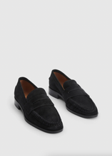 Load image into Gallery viewer, Airola Suede, Black
