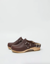 Load image into Gallery viewer, Brando Clog, Molasses
