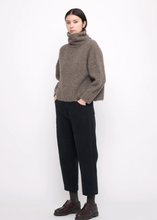 Load image into Gallery viewer, Chunky Turtleneck, Umber
