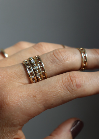Clio Ring, Gold
