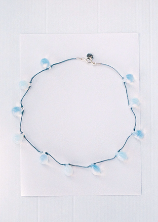 Noue Necklace, Opaline / Grey