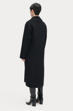 Load image into Gallery viewer, Axel Coat, Black
