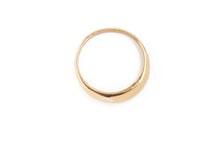 Load image into Gallery viewer, Barnes Ring, Yellow Gold

