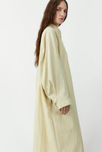 Load image into Gallery viewer, Batwing Trench, Butter

